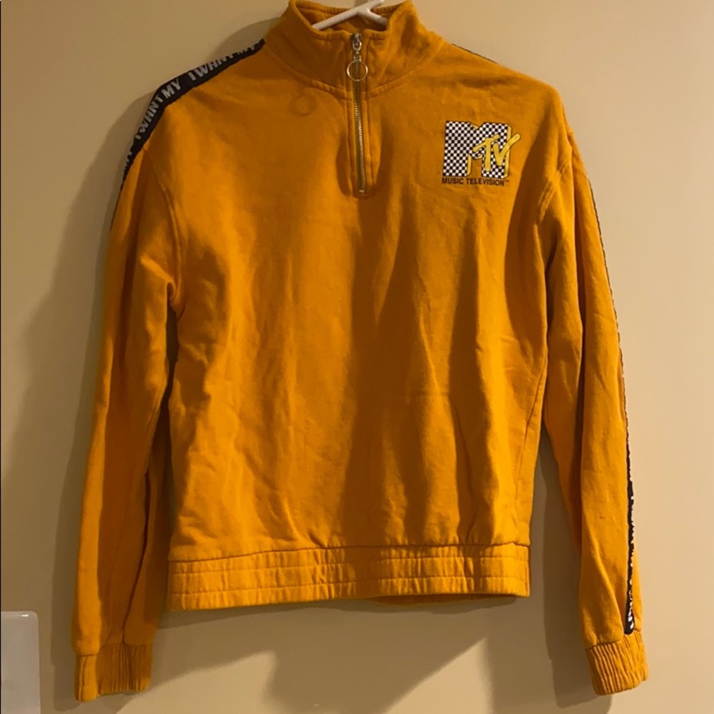 MTV Quarter zip